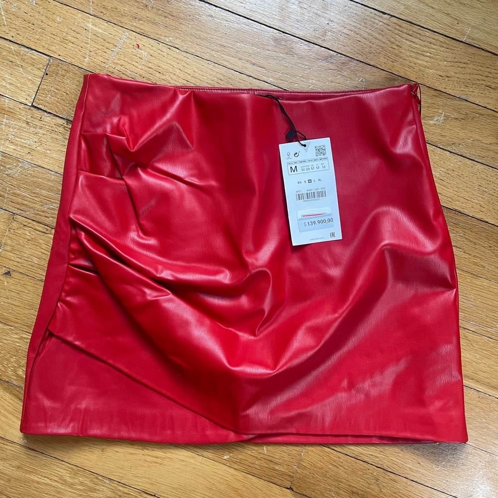 NWT Zara red pleather skirt